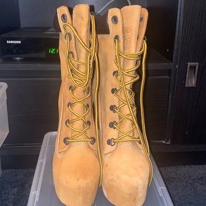 Zigi girl brand but the timberland heel look